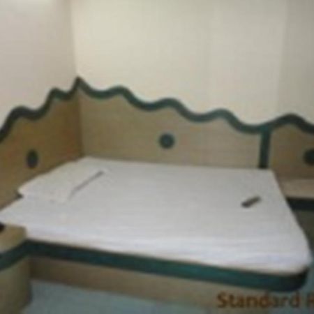 Hotel Hans International 新德里 外观 照片